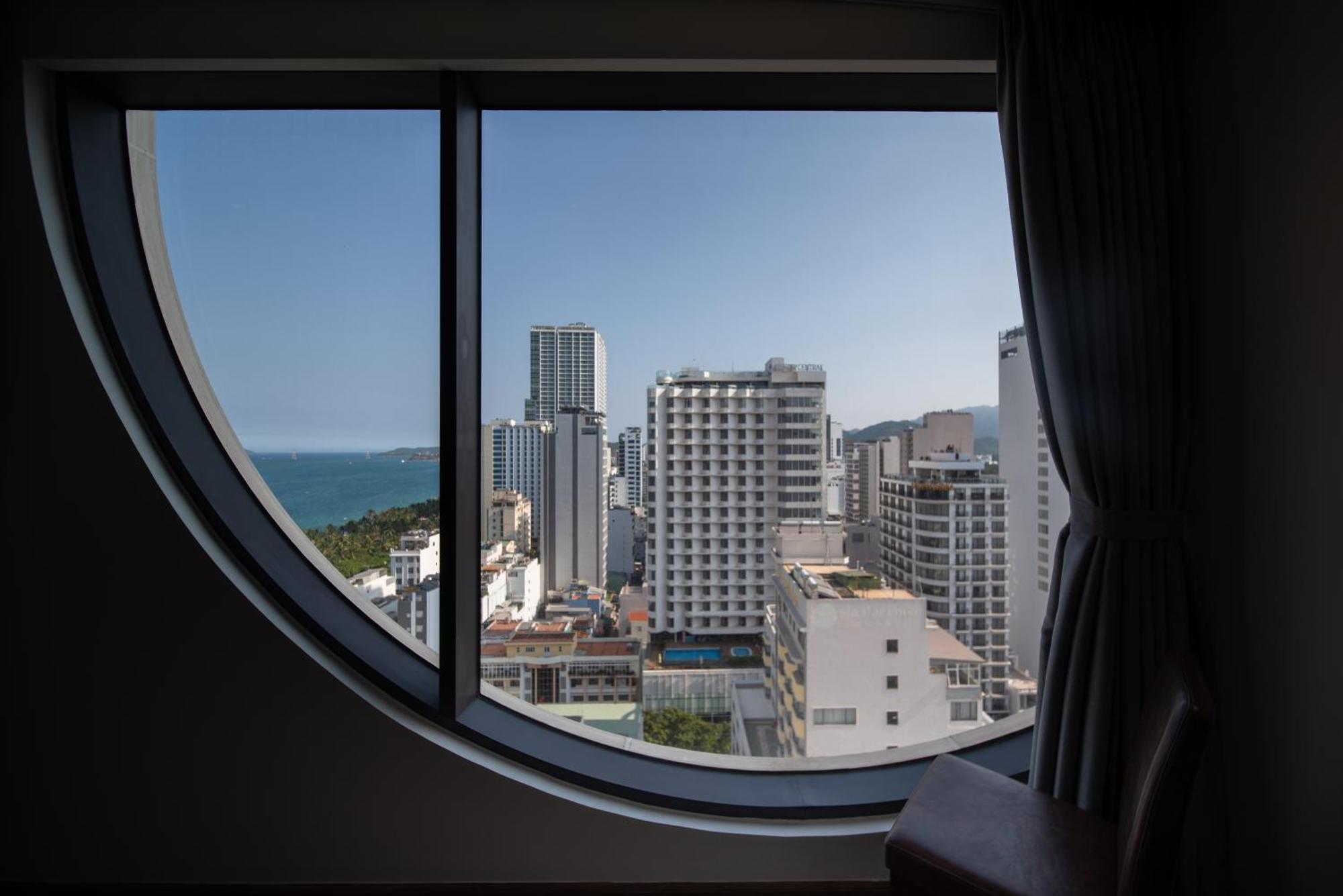 Grand Tourane Nha Trang Hotel Exteriör bild