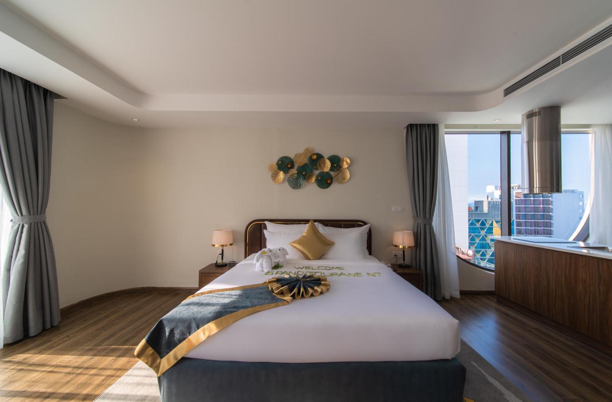 Grand Tourane Nha Trang Hotel Exteriör bild