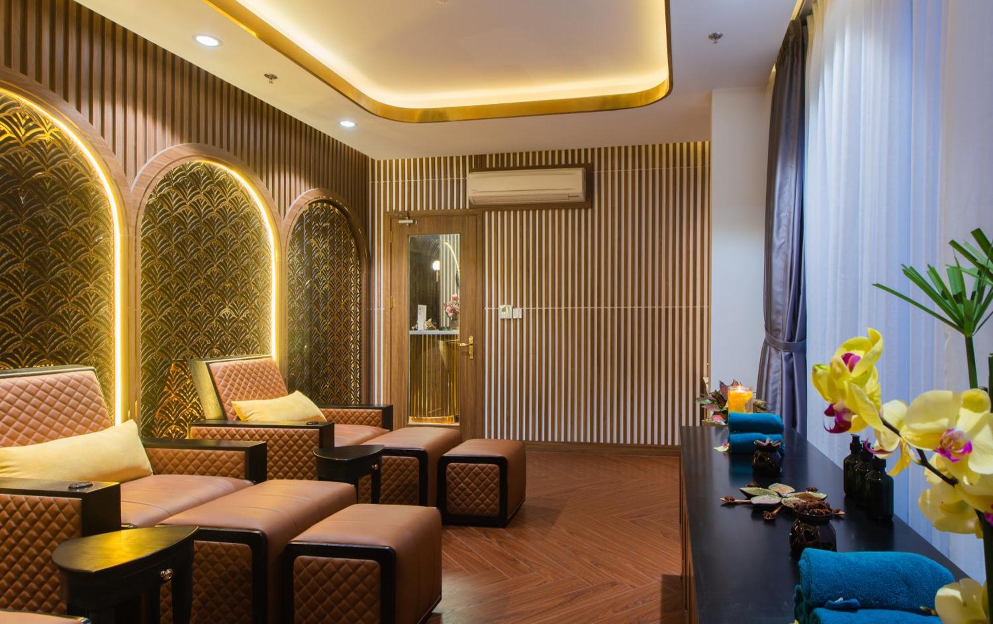 Grand Tourane Nha Trang Hotel Exteriör bild